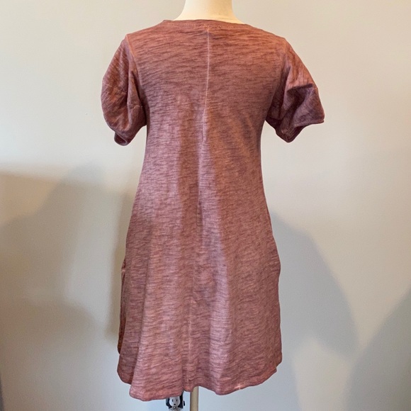 VERY J Short Sleeve T-Shirt Dress w/Pockets - Picture 3 of 5